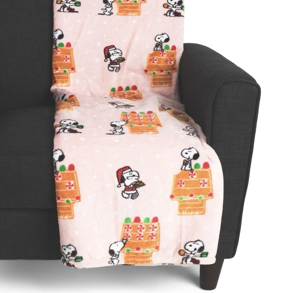 Peanuts Snoopy Gingerbread Christmas Berkshire Throw Blanket 60
